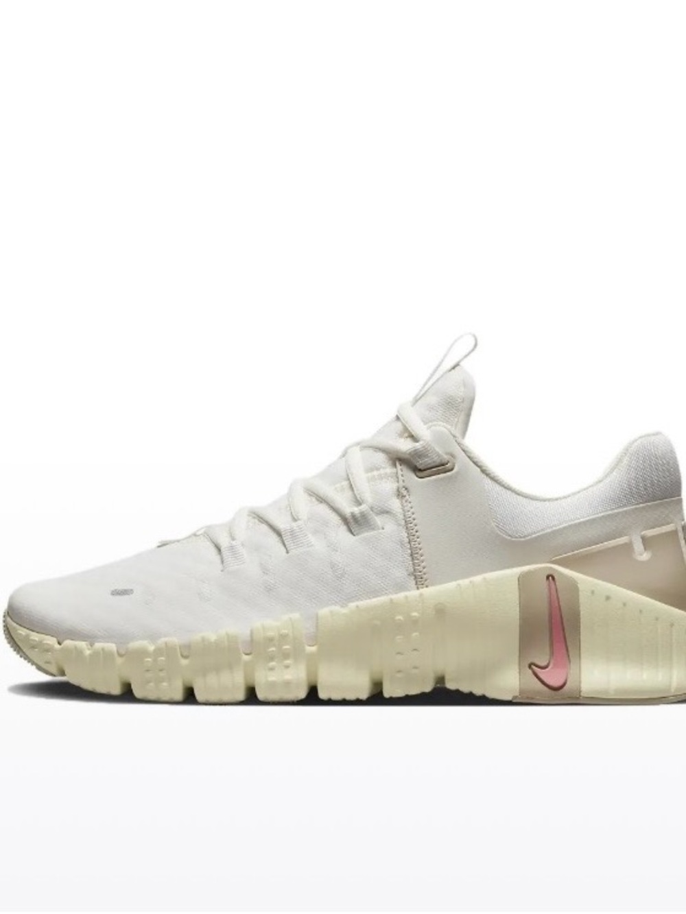 Size 7.5 - Nike Women’s Free Metcon 5 Sail Sanddrift Running Shoe No Lid